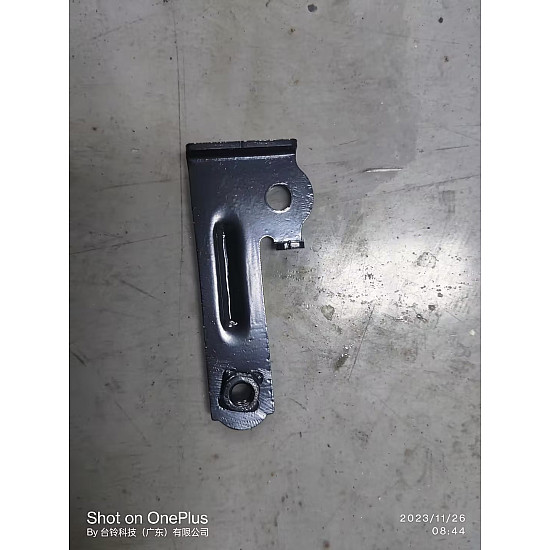 Suport aparatoare furca dreapta