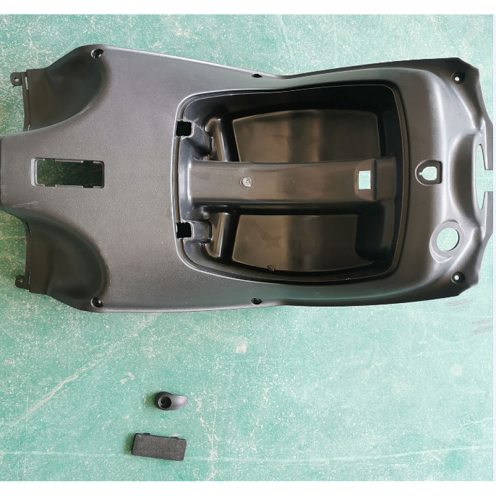 Piese de schimb vehicule electrice - Compartiment scule față + capac serie cadru + cârlig pentru scuter electric RDB Sulina5 - piesă originală